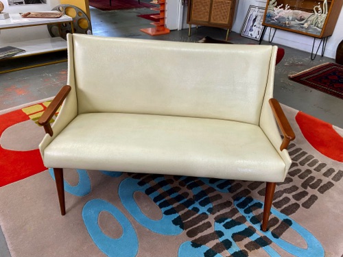Mid Century
White Leather & Teak Love Seat
SOLD Mid Century
White Leather & Teak Love Seat
SOLD